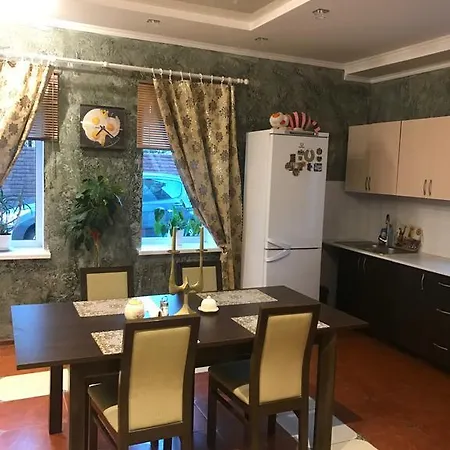 Apartment On Nesterova *